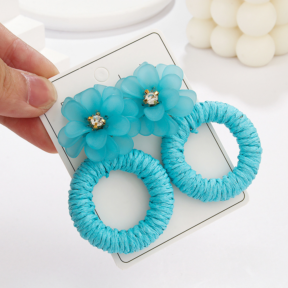 블루 아크릴 꽃 라피아 귀걸이