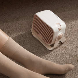 小熊取暖器DNQ-E04Q1桌面暖风机办公室小型电暖器家用节能迷你热