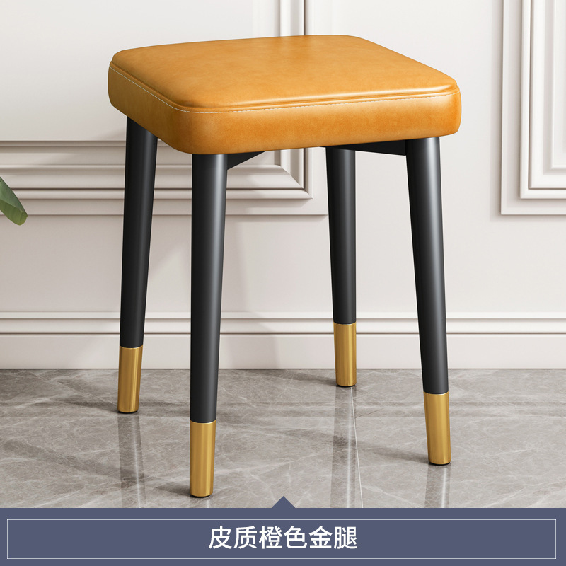 Silla de comedor de lujo ligera nórdica, taburete cuadrado de paquete suave apilable para el hogar, silla de mesa moderna simple, taburete de maquillaje para uñas