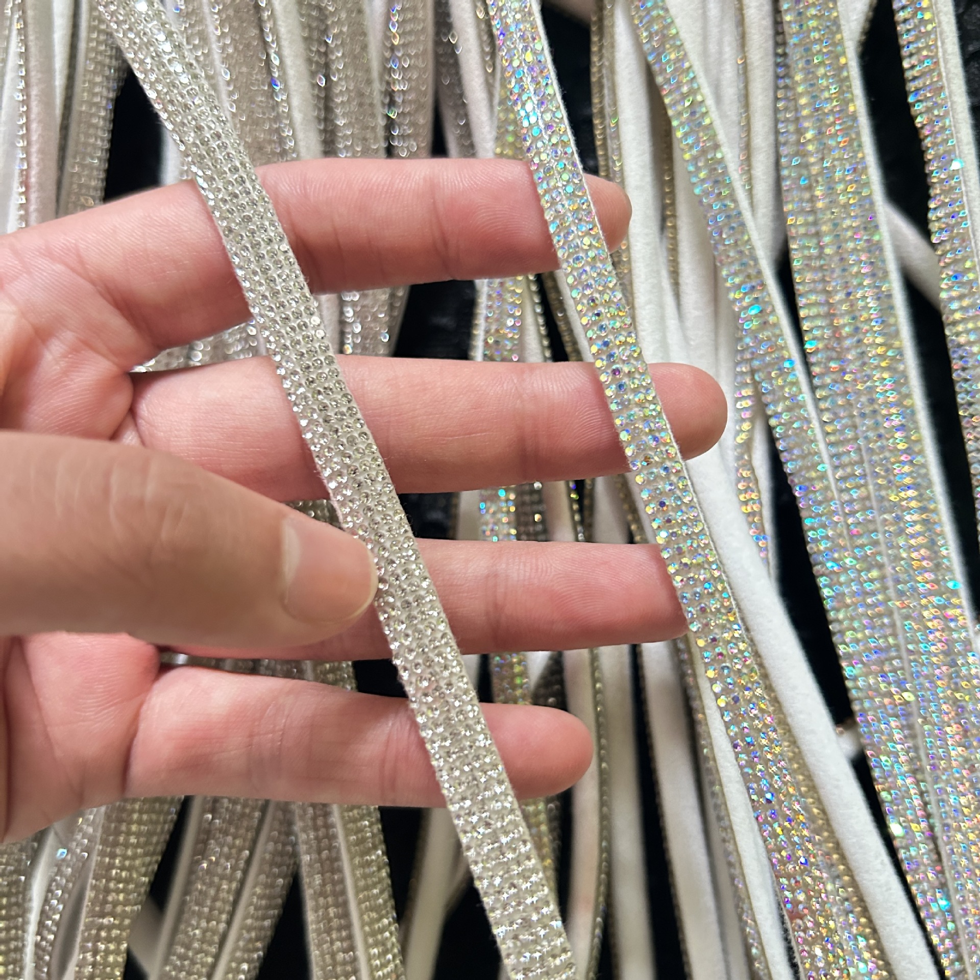 Correa de diamantes cuerda de diamantes accesorios de joyería de bricolaje tira de cordón decoración de lazo cordón accesorios de ropa diamantes de imitación en caliente núcleo de algodón