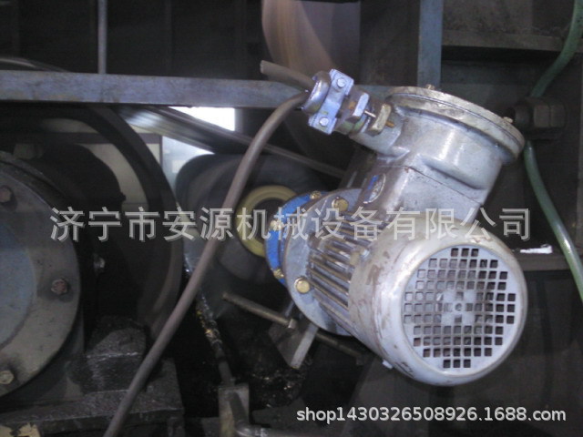 滚刷电动清扫器 输送带毛刷清扫器  水泥厂用无动力滚筒清扫器