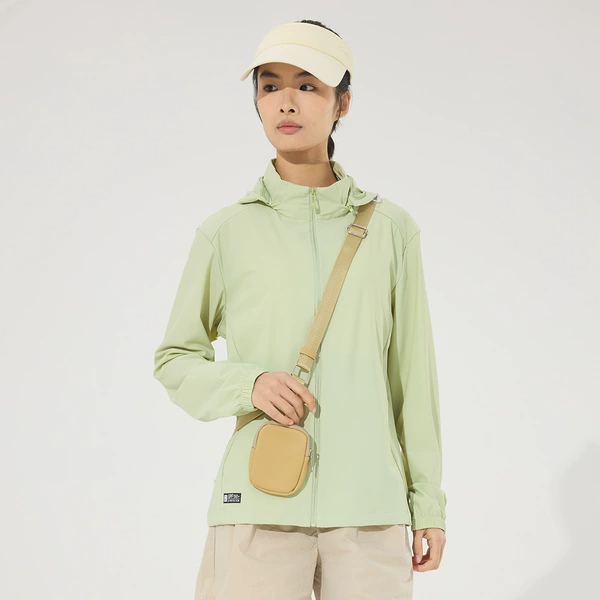 Female apple green