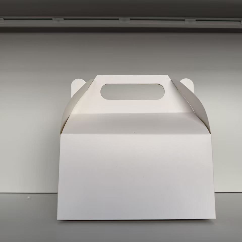 Explosiva transfronteriza al por mayor caja de dulces de cuerno multicolor caja de papel de embalaje de dulces de fiesta de vacaciones caja de embalaje portátil lisa