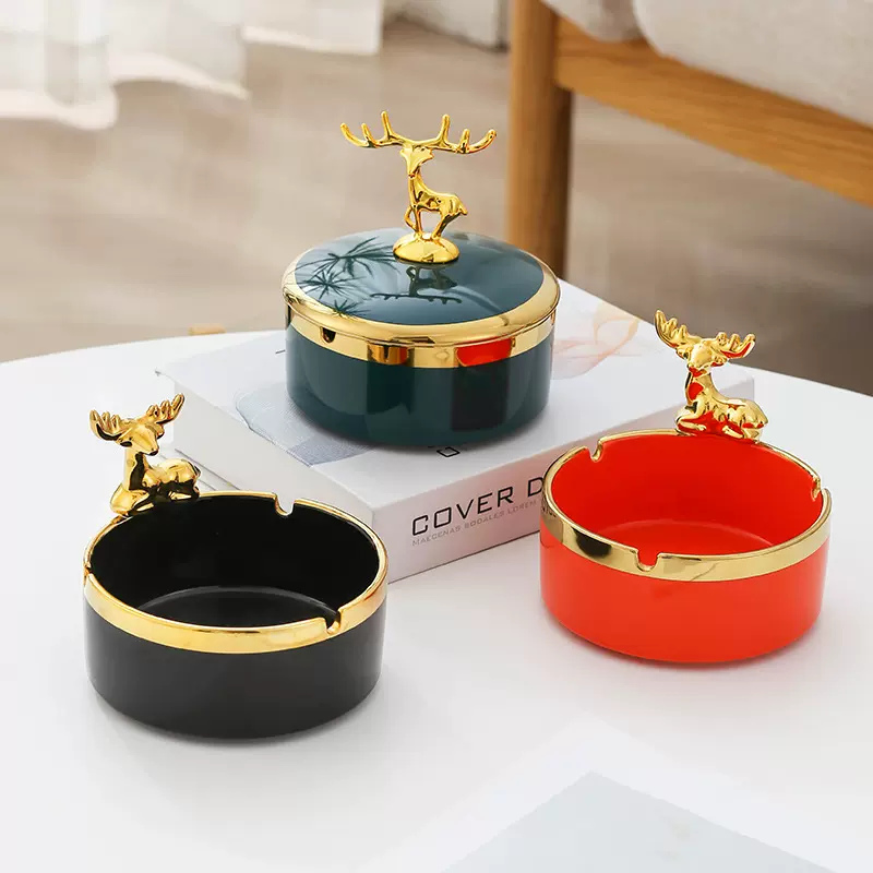 麋鹿创意陶瓷金边防飞尘烟灰缸跨境热销釉面带盖卡通小鹿烟灰缸