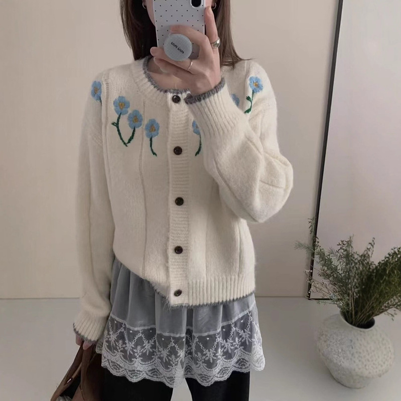 温柔甜美花朵刺绣圆领毛衣外套女2025年秋季新款长袖针织开衫|undefined