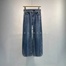 女式毛呢外套;休闲裤;女式羊绒外套