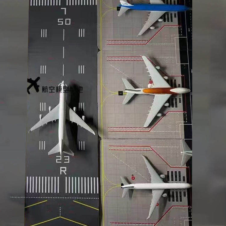 [Modelo de escenario] 1:400 simulación aeropuerto J-20 de pista de aviones delantal de combate pista puede ser empalmado