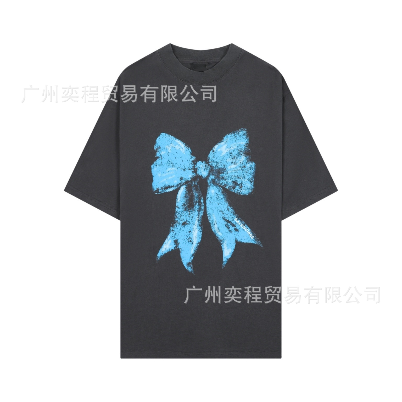 蝴蝶印花短T