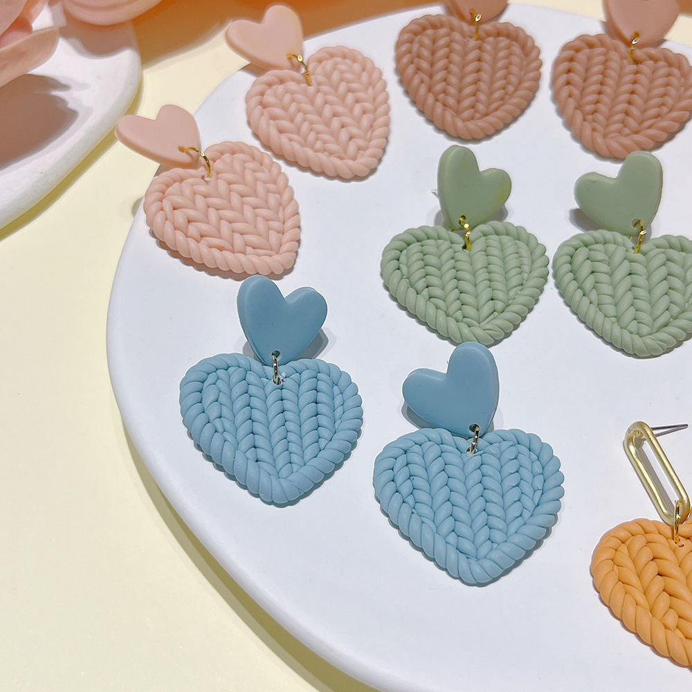 Simple Style Heart Shape Soft Clay Handmade Women's Drop Earrings 1 Pair display picture 2