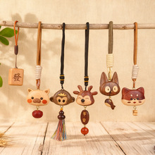 景区热卖檀木马年挂件木质工艺品钥匙扣挂饰品木雕车载包包装饰品