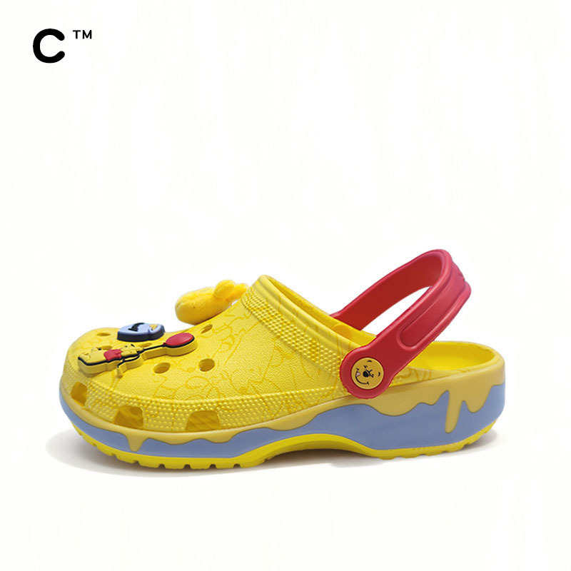 Cross Winnie the Pooh Collaboration Breathable Non-Slip Lightweight Clogs Outdoor Home Comfort Casual Sandals