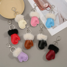 秋冬可爱毛绒小手套钥匙扣挂件皮革挂件双面毛绒拳套包包挂饰批发
