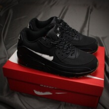 ���﹤��ֱ���羳��óAir Max 90 ���临��С���滺����Ů�ܲ�Ь
