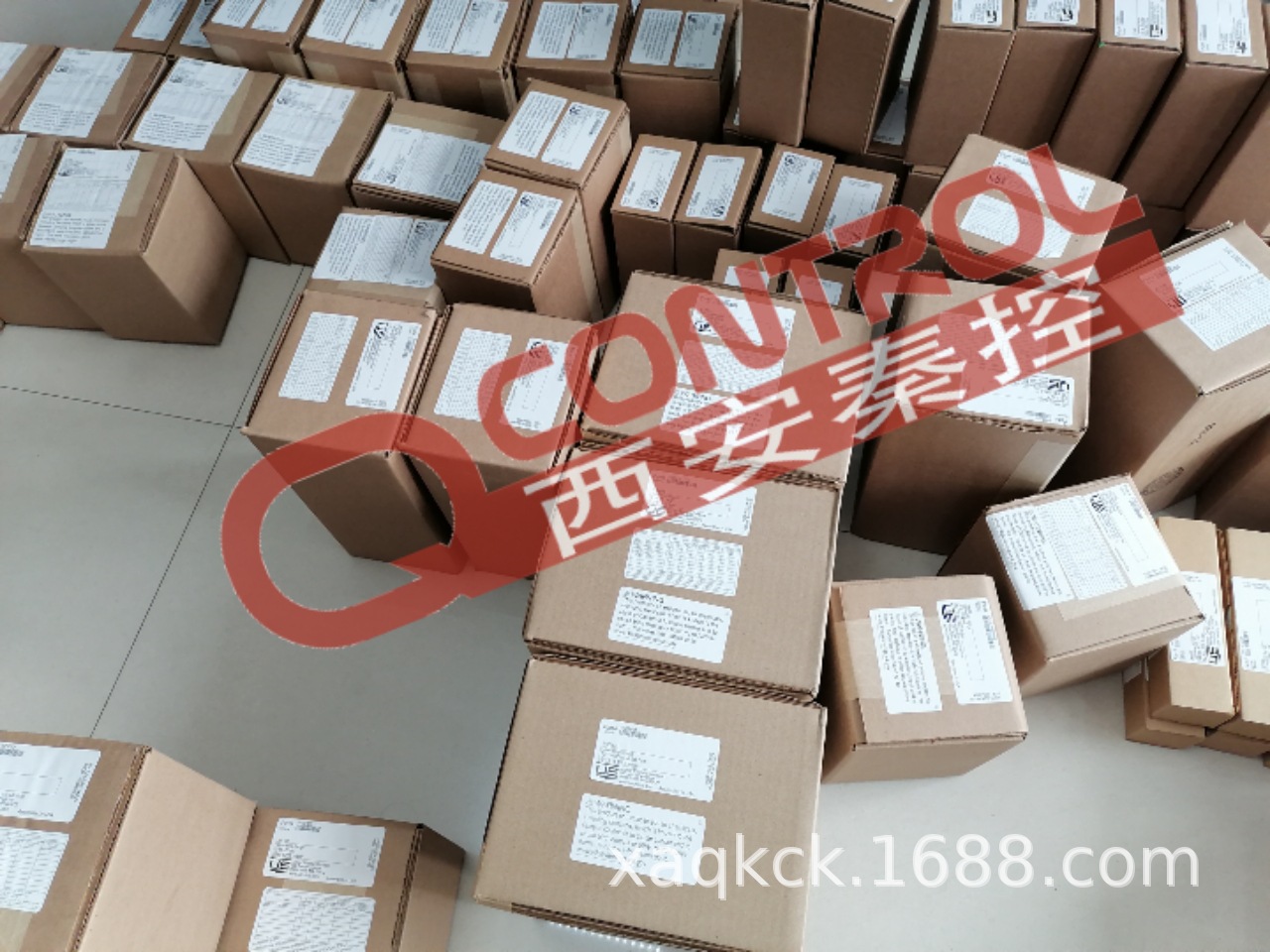 8W2D42-P14 UE电子式压力开关  安徽区域销售