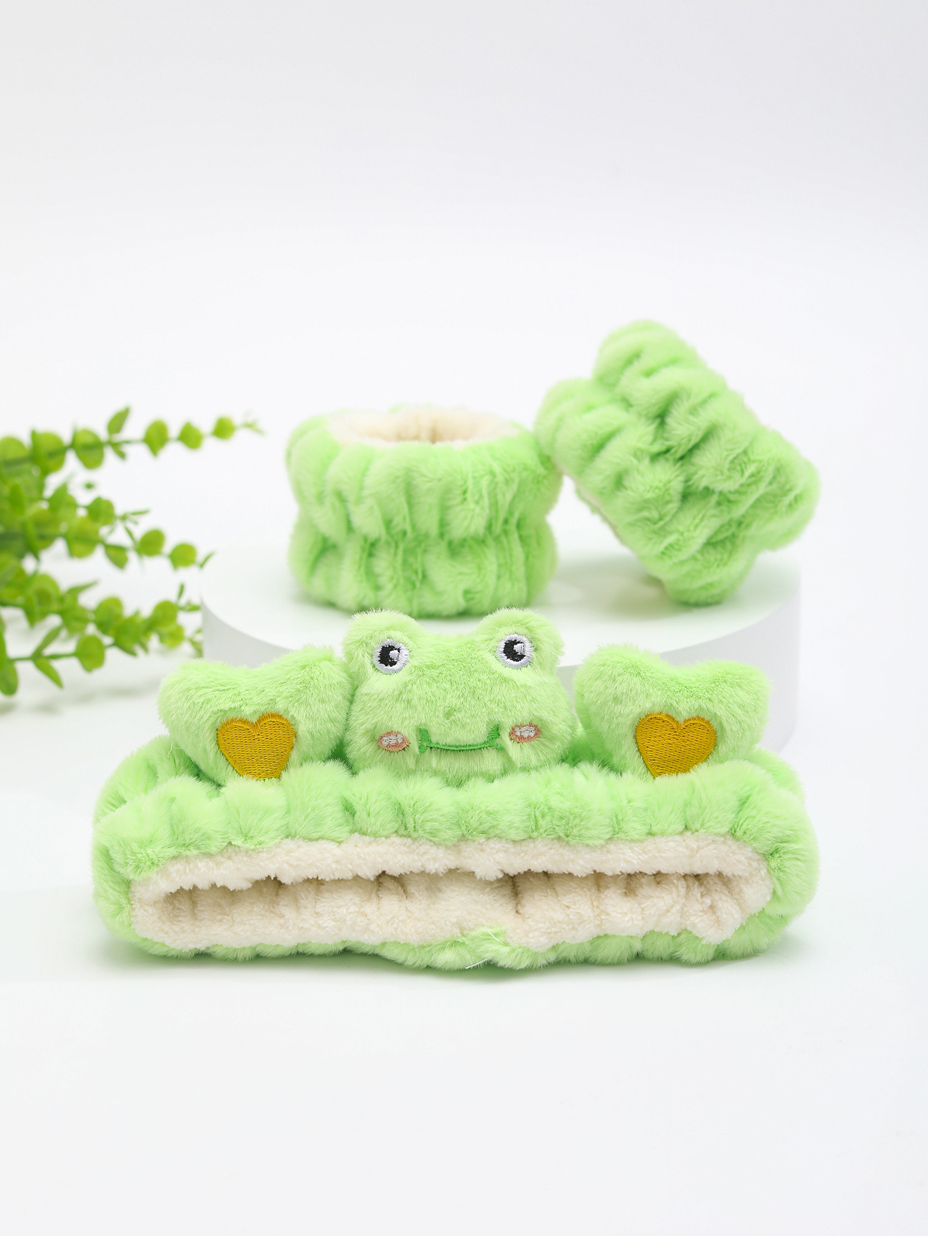 Otoño e invierno lindo oso lavado de cara con banda para el cabello, terciopelo de conejo de jade, banda para el cabello de dibujos animados tridimensional a juego, maquillaje, mascarilla facial, accesorios para el cabello