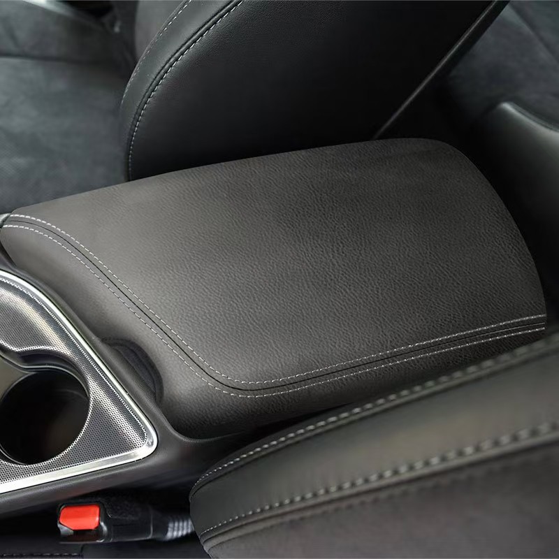 Suitable for 15-19 Dodge Challenger Armrest Box Protective Cover, Central Armrest Leather Armrest Box Cover, Car Interior Accessories