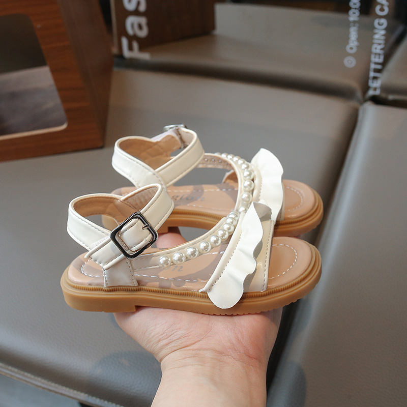 Sandalias para niñas, novedad de verano 2021, sandalias de princesa para niñas, tendencia de moda con perlas, lo más fácil para combinar, zapatos de cuero antideslizantes de suela suave