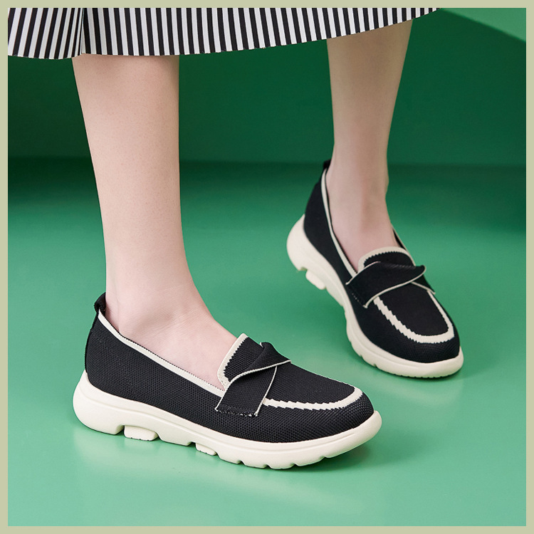 B888-2 Otoño Invierno 2025 Nuevos Zapatos de Mamá Antideslizantes Transpirables de Suela Suave con Bloques de Color para Mujer_voghion.com