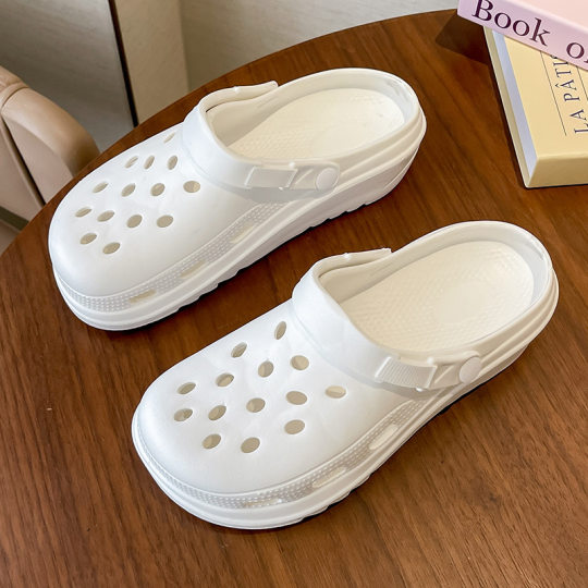 Eva platform-soled hole shoes children's 2025 new non-slip deodorant beach height-increasing poop-feeling sandals for summer wear