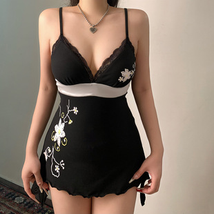 ���Q�͹Ż����ٽzƴ��ײɫ�r�оӼҵ����ļ�ľ��߅��Ҏ�tA�[����