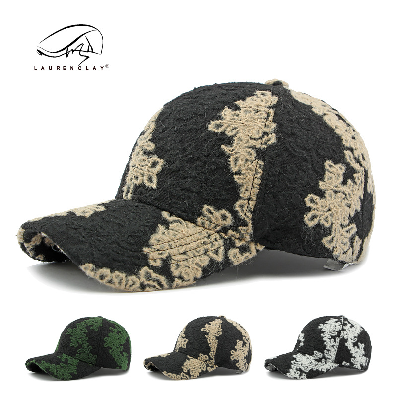 Estilo étnico personalizado jacquard Tapa dura gorra de béisbol de las mujeres otoño e invierno nuevo sombrero de las mujeres retro borde curvo casquillo enarbolado estilo coreano