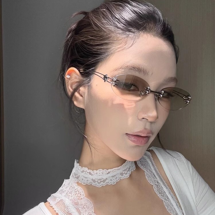Retro Frameless Oval Metal High-grade Mesh Water silver Gm Sunglasses Y2K Asian American European and American Hot Girl Sunglasses Retro Frameless Oval Metal High-grade Mesh Water silver Gm Sunglasses Y2K Asian American European and American Hot Girl Sunglasses