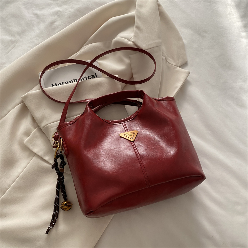 Otoño y invierno coreanos de alta calidad retro aceite de cera de cuero de moda bolso de mano nuevo estilo simple viaje mochila bolso de hombro