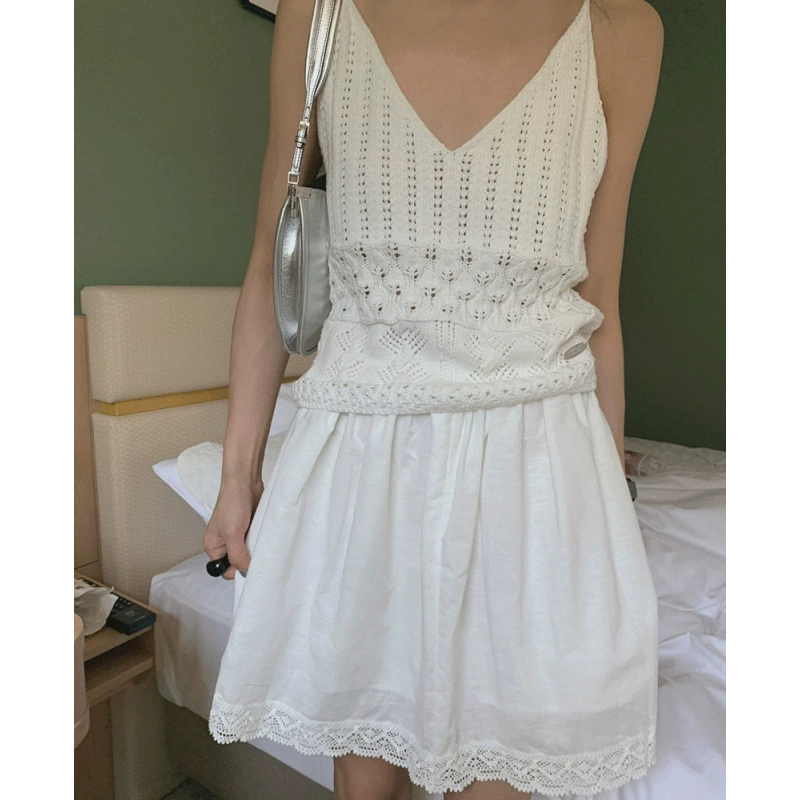 В наличии нишевый вязаный крючком вязаный жилет в корейском стиле с v-образным вырезом и открытой спиной, завязывающийся на завязках, комплект из двух предметов: жилет + юбка