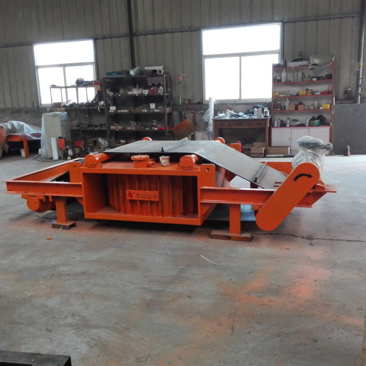 生产除铁器厂家 除铁器 电磁悬挂式除铁器 除铁器价格