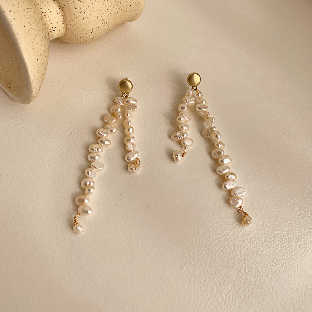 Simple Style Irregular Pearl Beaded Drop Earrings 1 Pair display picture 4