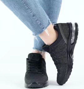 Zapatos de mujer transfronterizos primavera nueva malla voladora tejida transpirable ligero cojín de aire zapatilla de deporte de estilo coreano de las mujeres zapatos de correr casuales para estudiantes