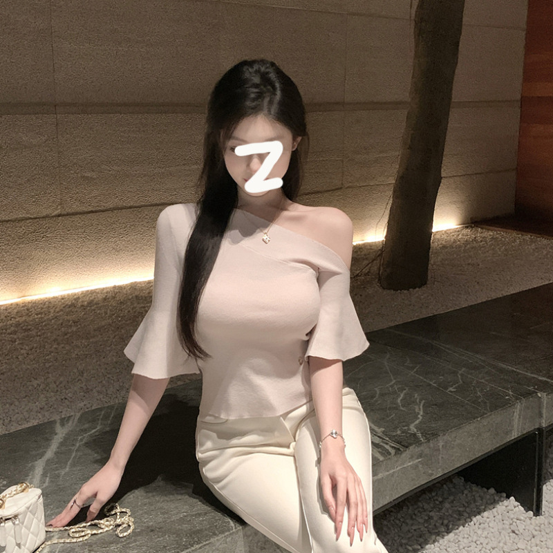 YIDENG2025春夏新作優しいスタイル万能斜め肩ニット蓮の葉袖ウエストTシャツ|undefined