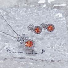 �羳�n���ɫ��ʯ���hŮ���Օr���p�ݲ���ɫ΢��ʯ���������b