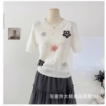 甜美重工镶钻立体花朵圆领短袖针织衫女夏季2026设计感修身显瘦上