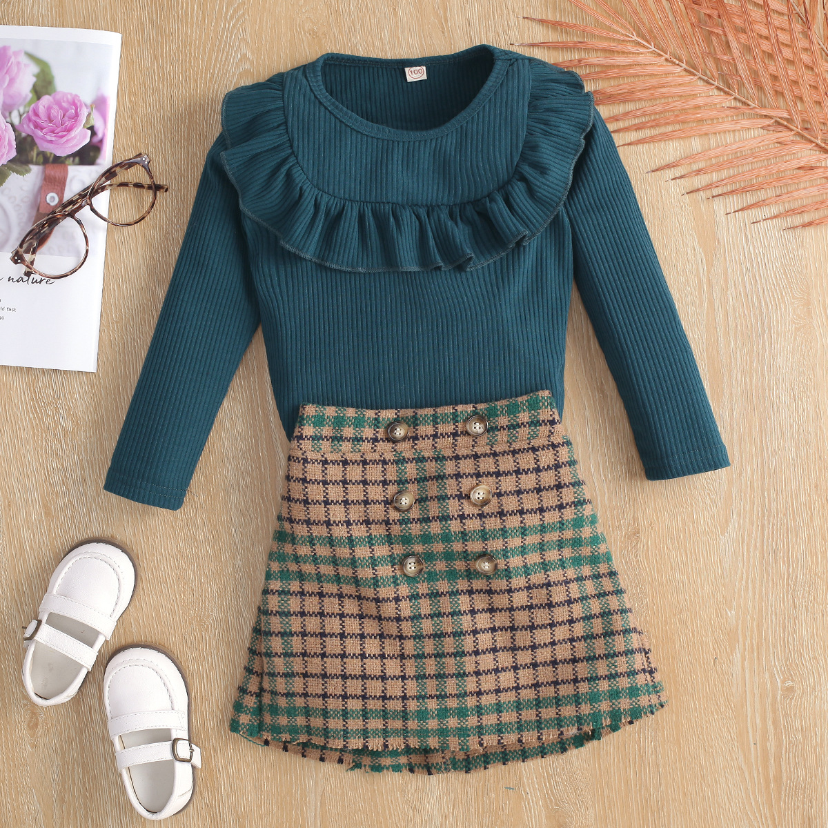 Ensemble deux pièces chemise tricotée en dentelle à manches longues et col rond pour enfants, nouvelle collection automne 2024_voghion.com