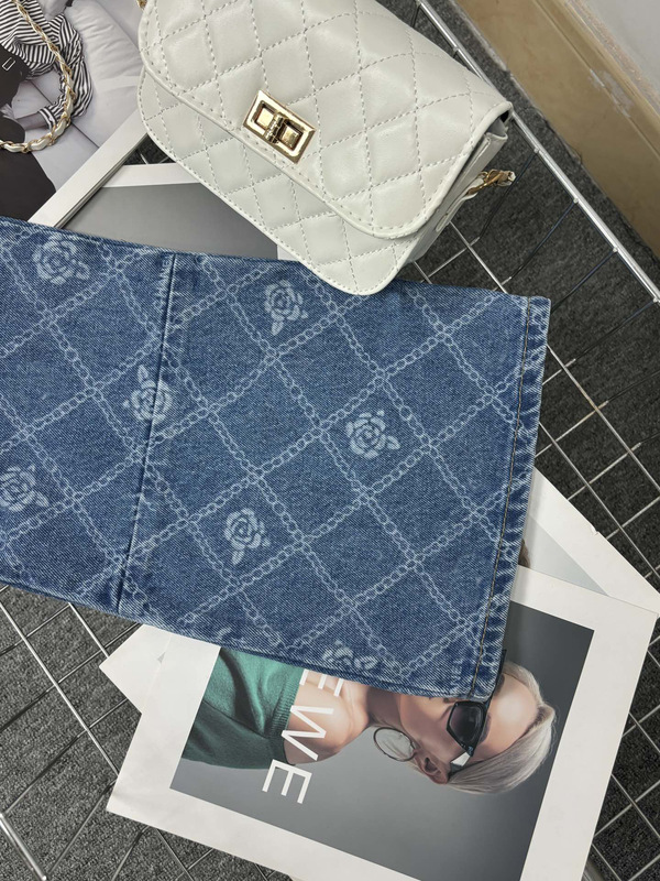 Nanyou ハイエンド婦人服正しいバージョン小さな香り椿レーザージャカードハイウエストマイクロフレアスリミングトレンディブランドジーンズ女性用|undefined