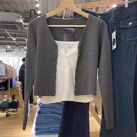 Bm Style New Lace Single-Breasted V-Neck Knitted Cardigan Women's Spring Design Layered Long-Sleeved Sweater Short Jacket