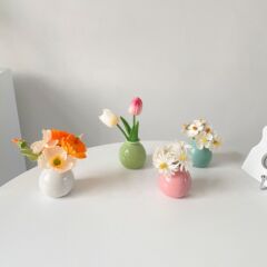 ミニ広口瓶陶磁器の小さな花瓶のシミュレーション花セットins風部屋の造花飾りの乾いた花のテーブルの置物
