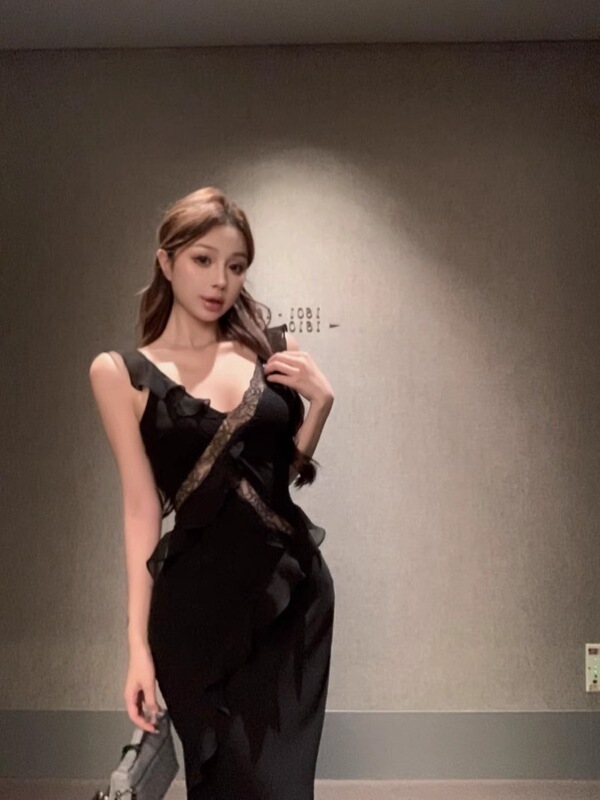 蕾丝拼接吊带连衣裙女夏季荷叶边鱼尾裙黑色收腰裙子纯欲包臀长裙|undefined