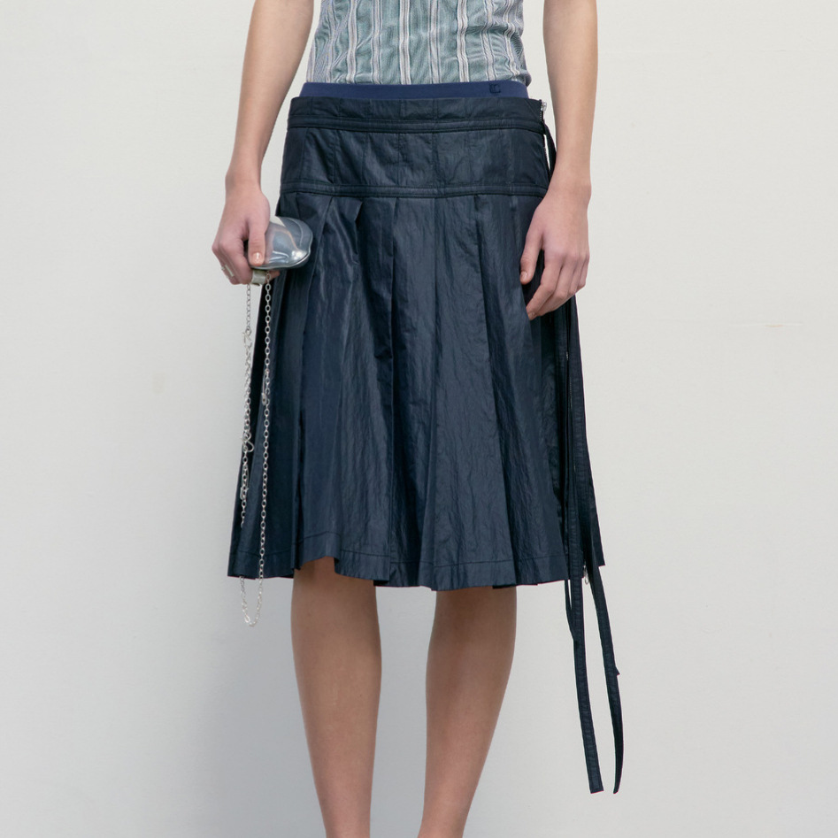 In Stock ~ Korean Low Clas*Ic 25 Spring and Summer Niche Design Strappy Pleated Zipper A-Line Skirt