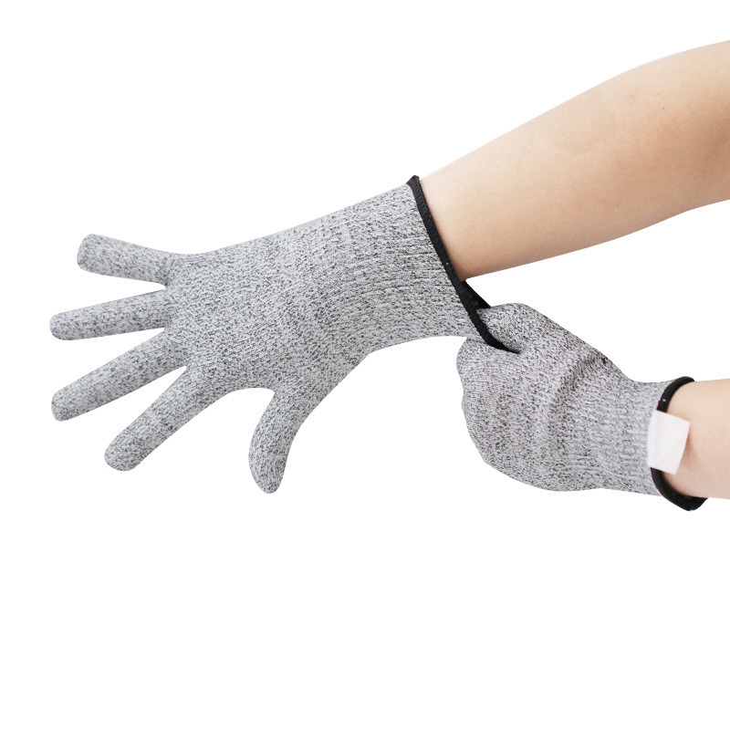 thumbnail image 1 of Guantes resistentes a los cortes Protección de nivel 5 de grado alimenticio Guantes de cocina de seguridad para cortar Guantes de carnicero a prueba de cortes para chefs Descascarado Trabajo, 1 of 4