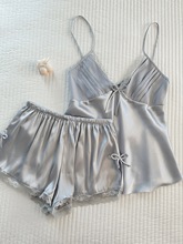 小吊带睡衣女款夏季冰丝绸2024新款银色深v领性感开叉大码两件套