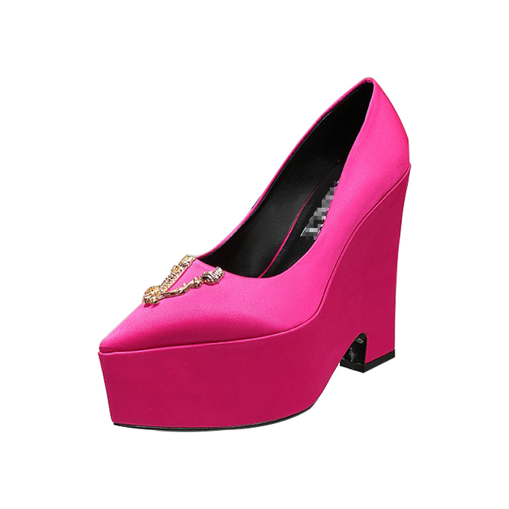 Fashionable high heels platform