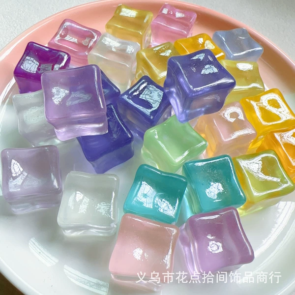 Luminous ice cubes [mixed styles randomly distributed]
