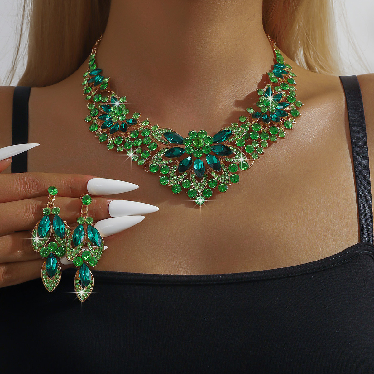 80834406 green two-piece set