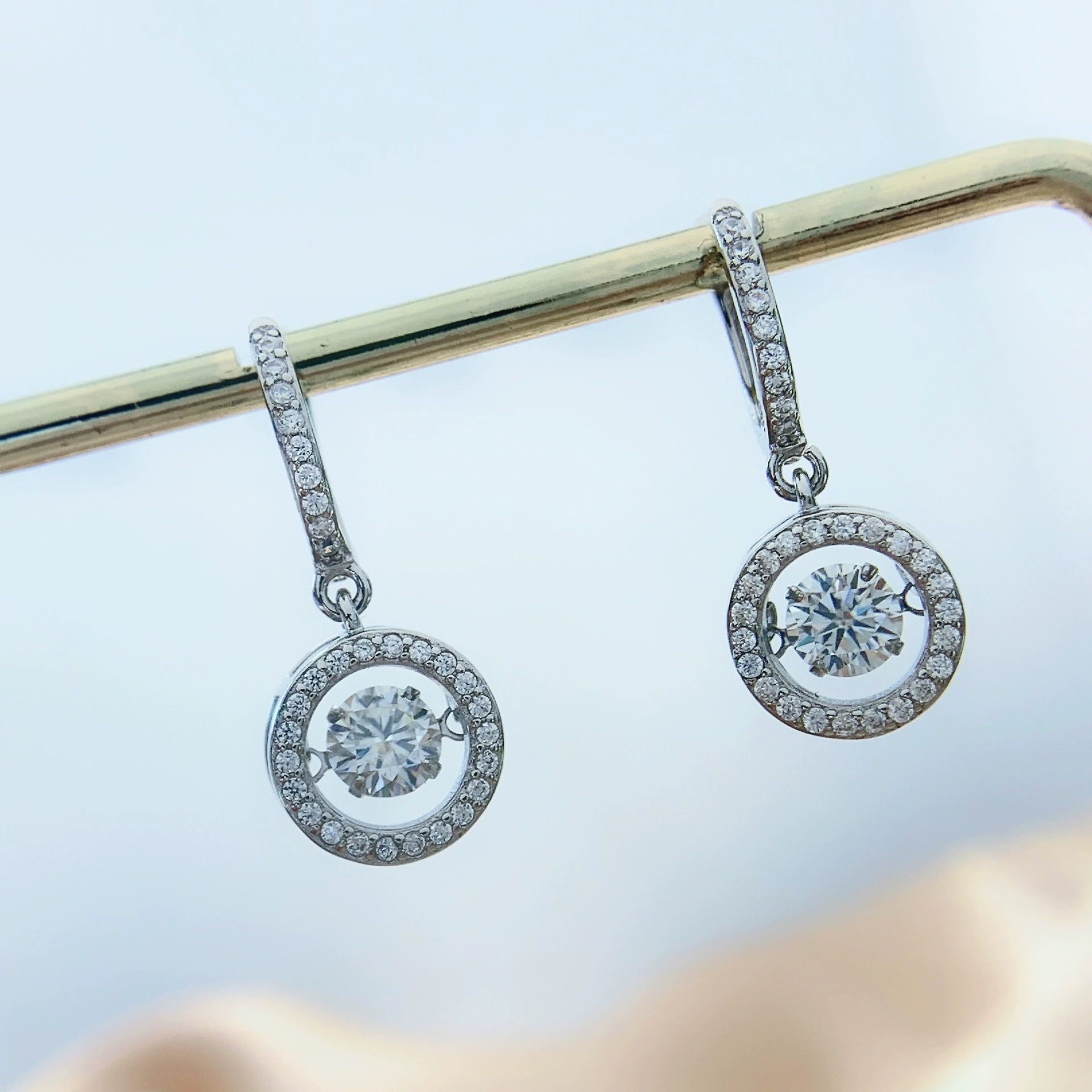Серебро S925 Silk Mossian с моссовидным камнем, серьги-аксессуар, кросс-стиль