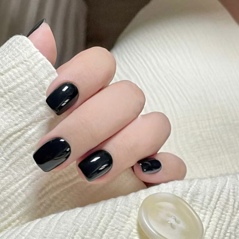 D675-short square wearing nail simple solid color black nail nail piece European and American wearable nail