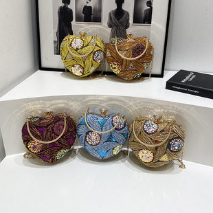 Sequin bag 2025 spring new style European and American cross-border banquet fashion trend hand-held love women's bag 2026 new style
