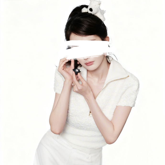 现货秋冬明星同款女装小众翻领美式复古白色针织背心外穿毛衣批发|undefined