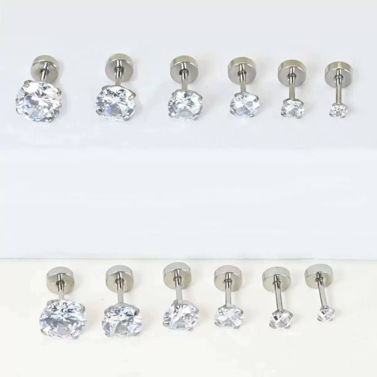 跨境电商A级锆石钛钢款简约时尚耳钉耳骨钉人体穿刺饰品圆形新潮